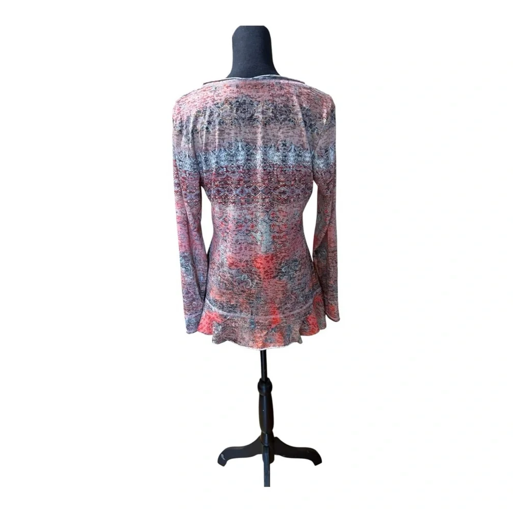 V Cristina long-sleeved top featuring a ruffled hem and embellished details - Picture 5 of 6